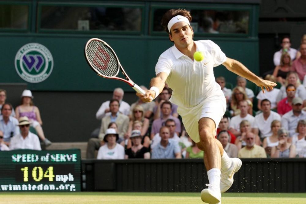 TRADICIONALAN: Federer bi da pređe na belo