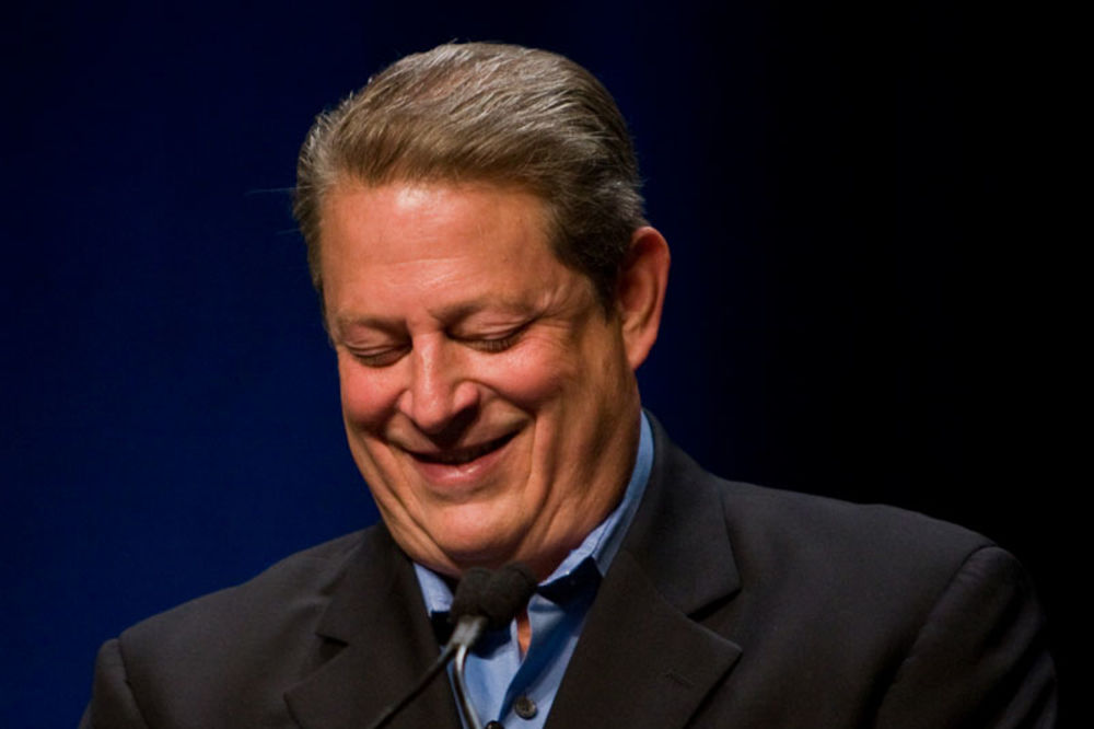 PROLUPAO: Pijani Al Gor hteo da kupi Tviter!