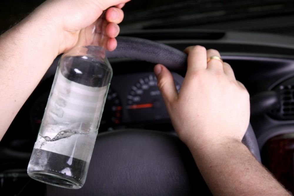 SAD: Sniziti limit alkohola kod vozača sa 0,8 na 0,5!