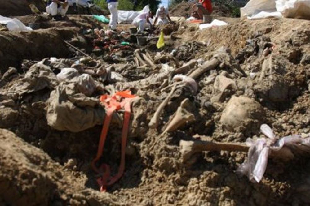 PRIJEDOR: Otkrivena masovna grobnica u okolini Prijedora!