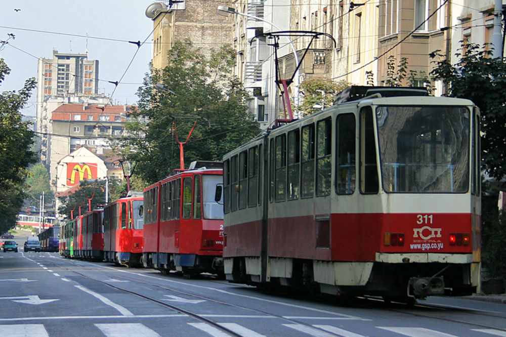 SPORIJI NEGO U BEČU: Tramvaji u Beogradu jure samo 12,5 km na sat!
