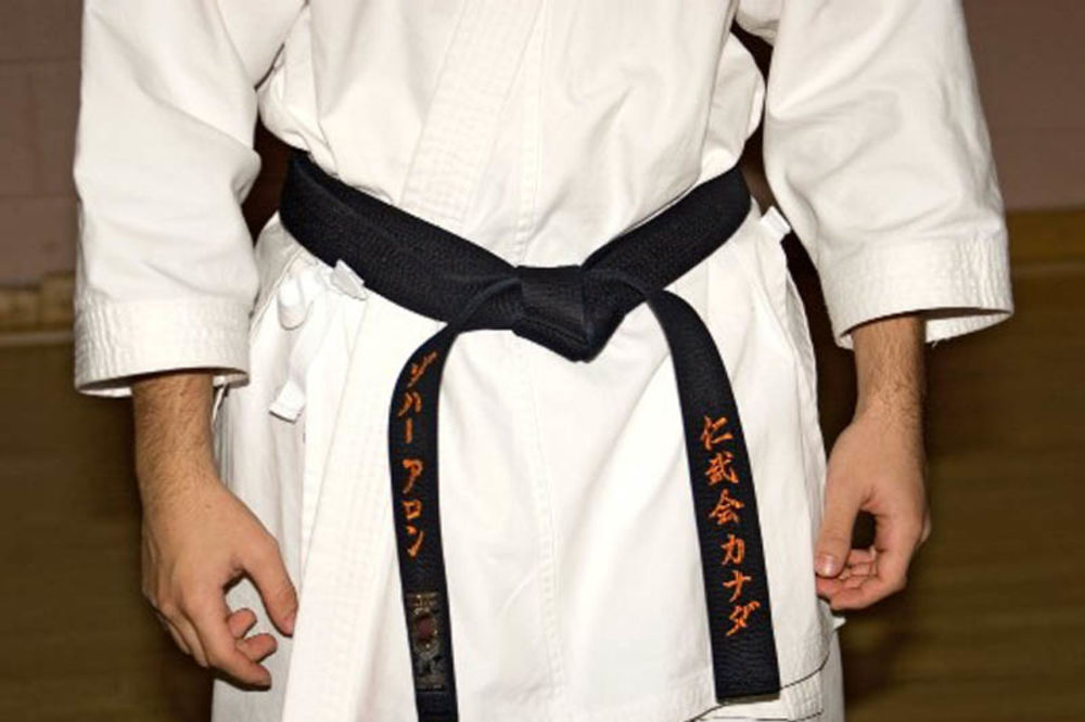 SILOVAO UČENIKE: Šampionu karatea Fernandu Toresu 302 godine zatvora
