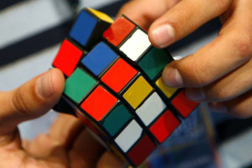 Turnir u slaganju Rubikove kocke u Matematičkoj!