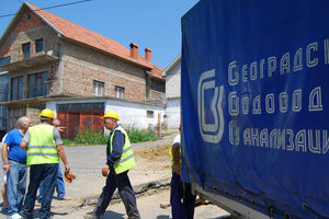 Čišćenje slivnika u Novom Beogradu i Zemunu