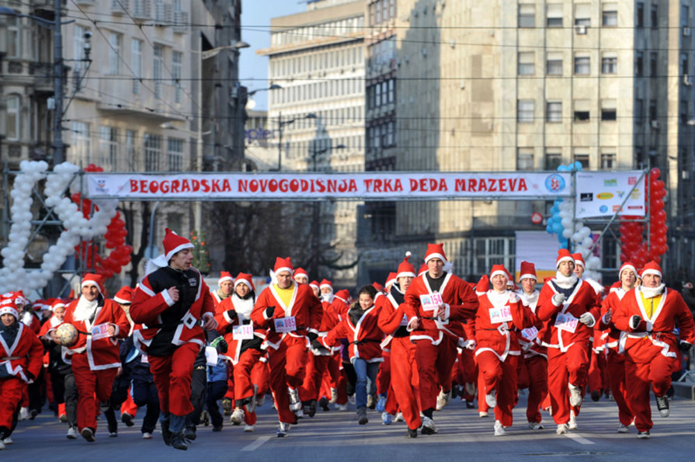 2.000 Deda Mrazeva trči u nedelju