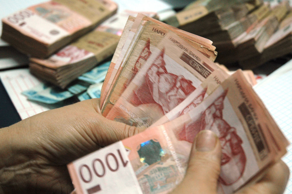 ODLUKA VLADE: Po 4.000 dinara najugroženijim penzionerima