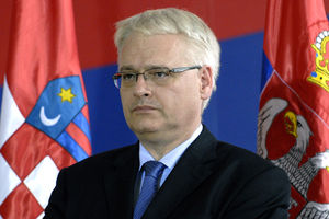 Josipović: Sve lakše rešavamo probleme sa Srbijom