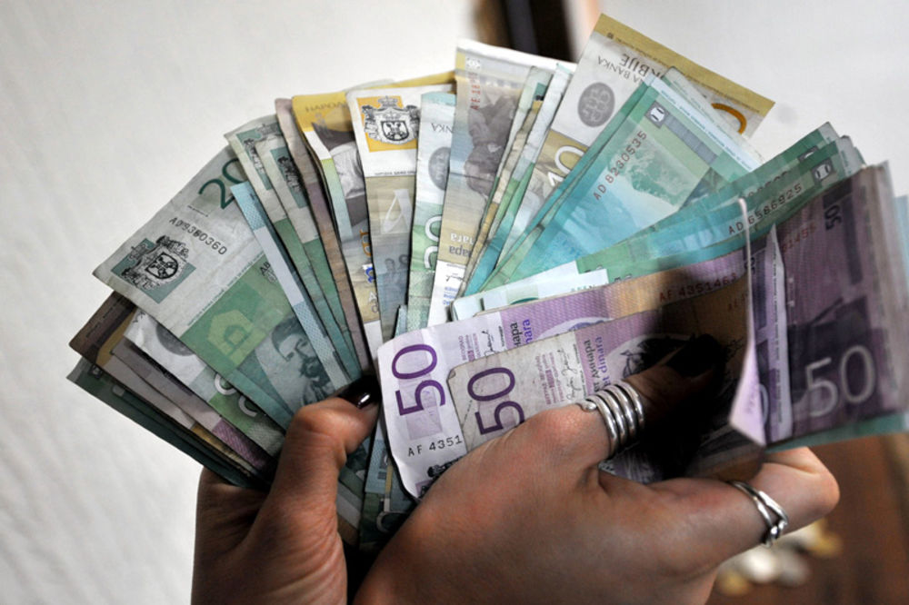 MINIMALAC: Sindikalci traže 230 dinara po satu