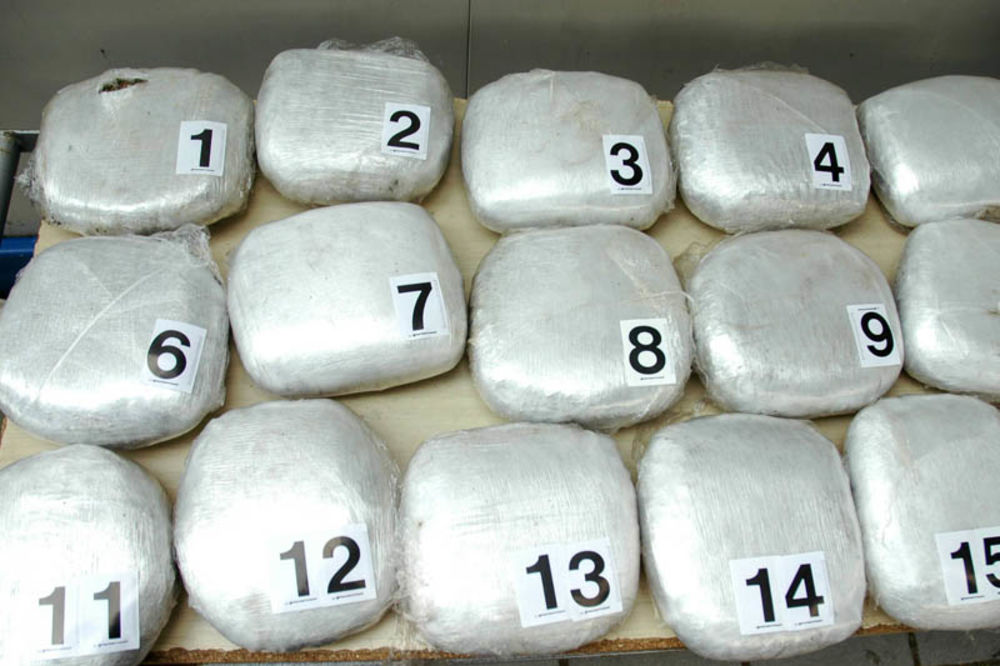Bosanci uhašeni zbog šverca šest kilograma skanka