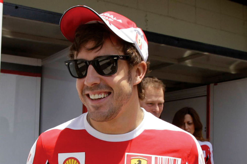 NOVI HOBI: Fernando Alonso spasao biciklistički tim propadanja