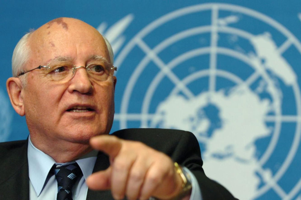 Gorbačov: Upozoriti Obamu da odustane od napada na Siriju!