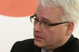 Josipović: U Jasenovcu je bio genocid nad Srbima