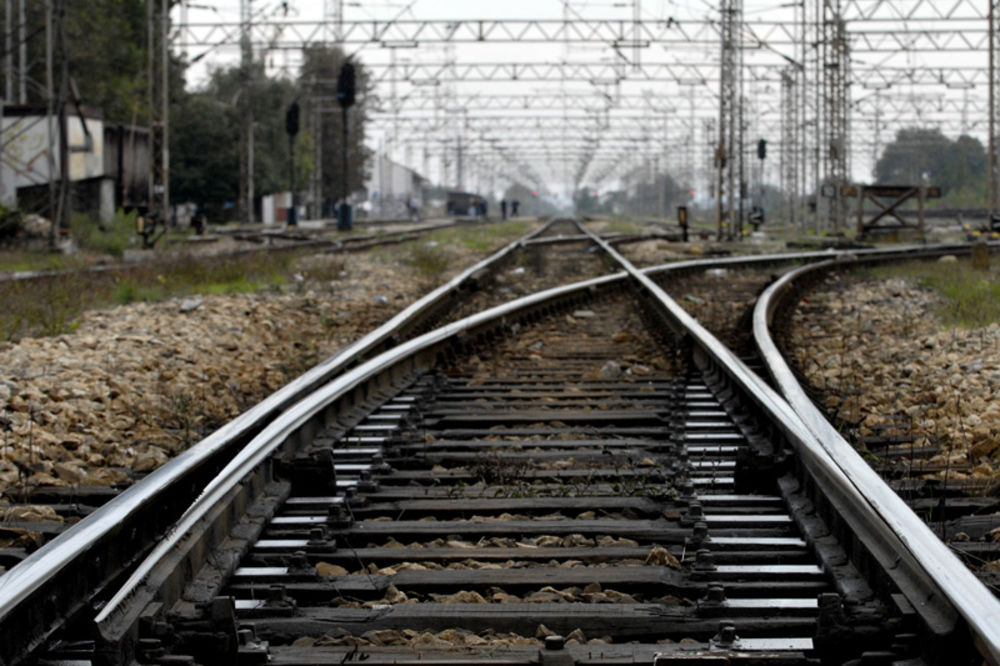 BEOGRAD NA VODI: Železnica demontirala 23 kilometra šina!
