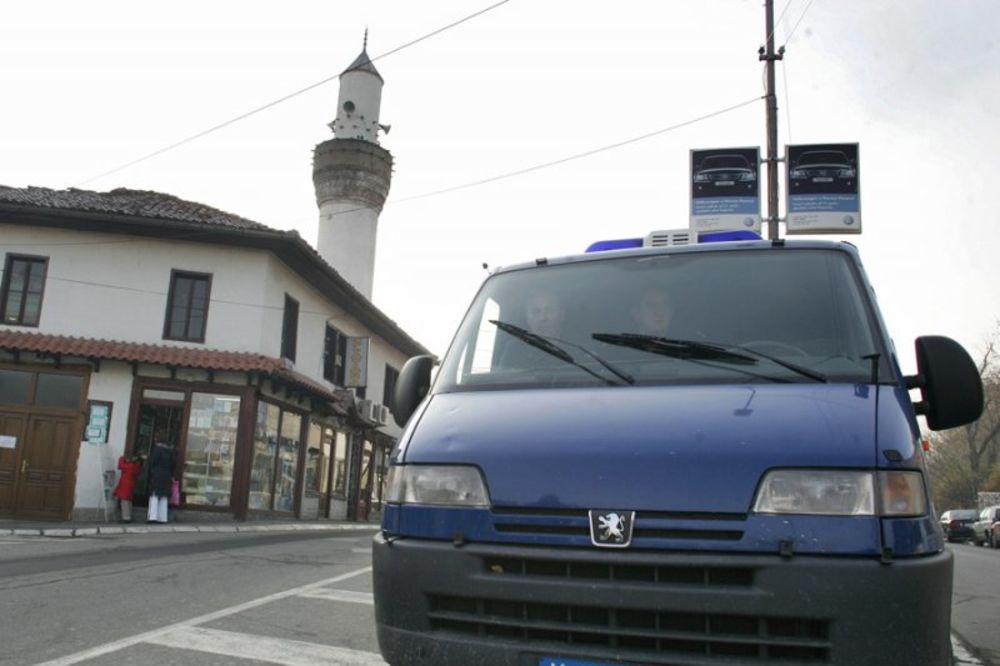 Zukorlićeve pristalice pucale u pravcu opštine Novi Pazar