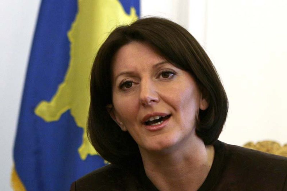 Jahjaga pozvala Nikolića na razvoj dobrih odnosa