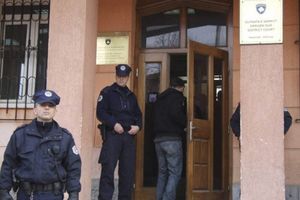 PRIŠTINA: Oslobođenim Srbima ponovo sude za ratne zločine!