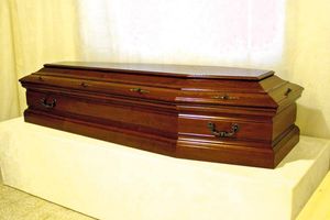 VASKRSAO: Probudio se na vlastitoj sahrani!