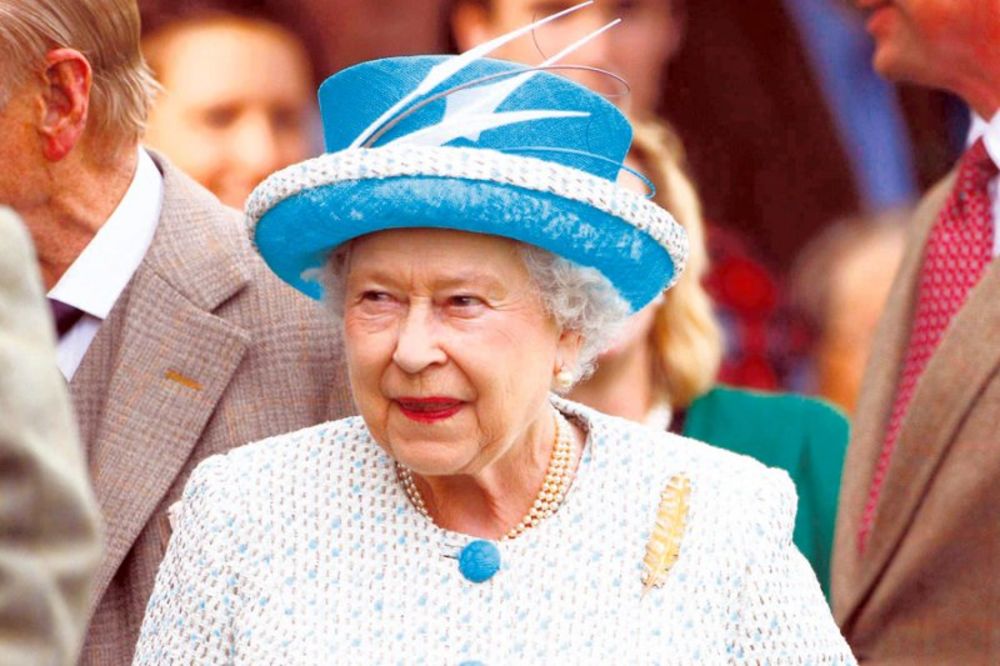 Kraljica Elizabeta napustila bolnicu u Londonu