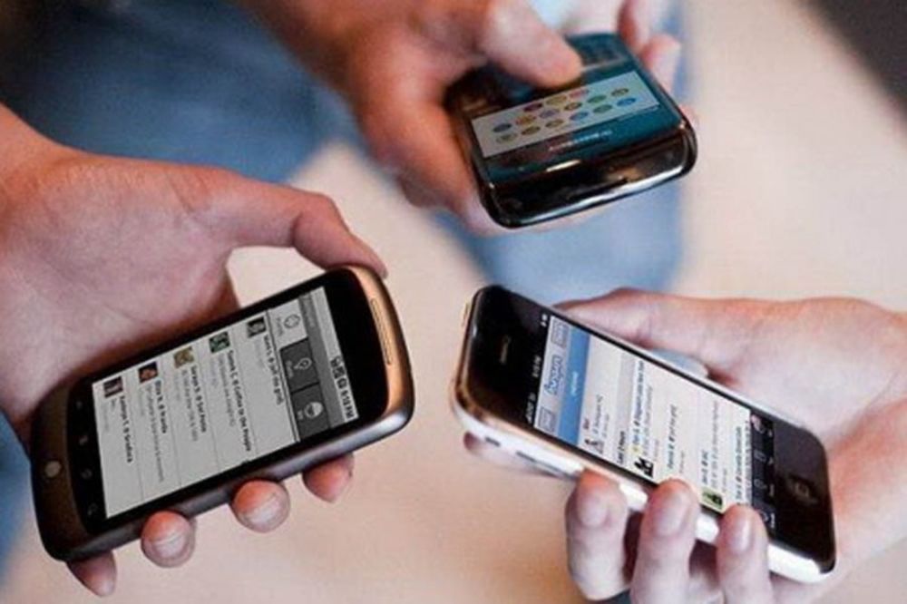 Glasovna pretraga na mobilnim telefonima i na srpskom