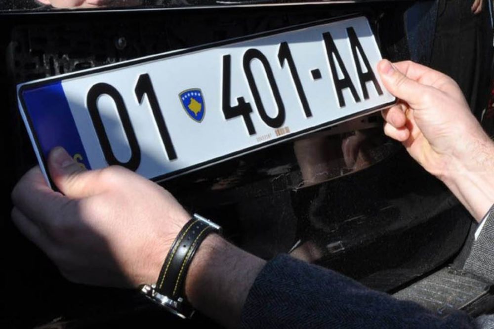 Bezobrazno: Na KiM plene kola sa srpskim tablicama