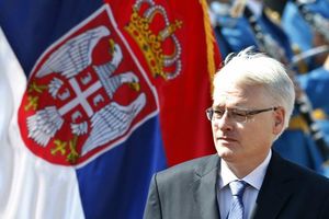 Josipović: Ćirilica se mora poštovati