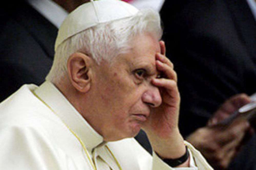 Papa Benedikt: Gej brakovi pretnja svetskom miru