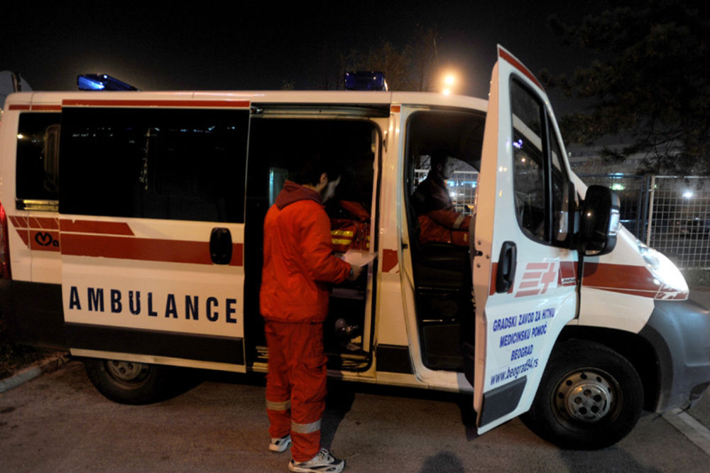 Dve osobe povređene u udesu u Batajnici