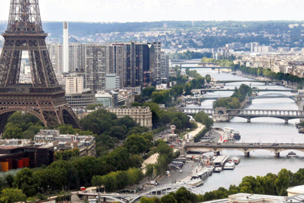 Parižani izdaju stanove kad krenu na godišnji