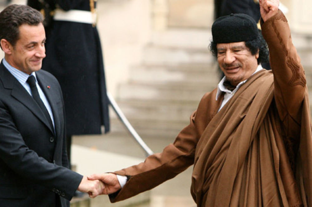 Sarkozi: Nisam šurovao s Gadafijem