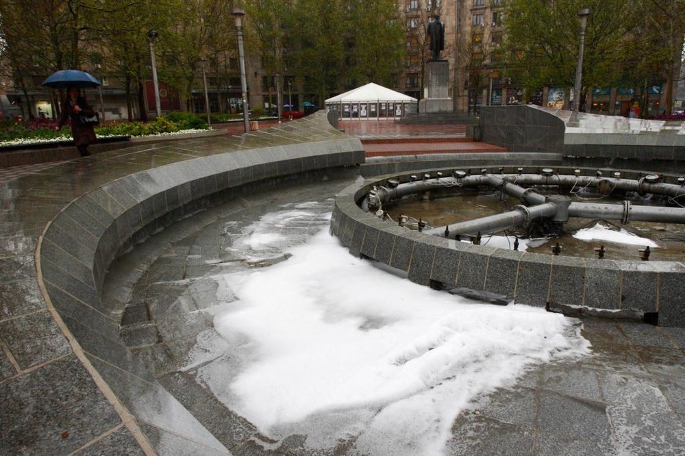 Ugrožen rad fontane na Trgu Nikole Pašića
