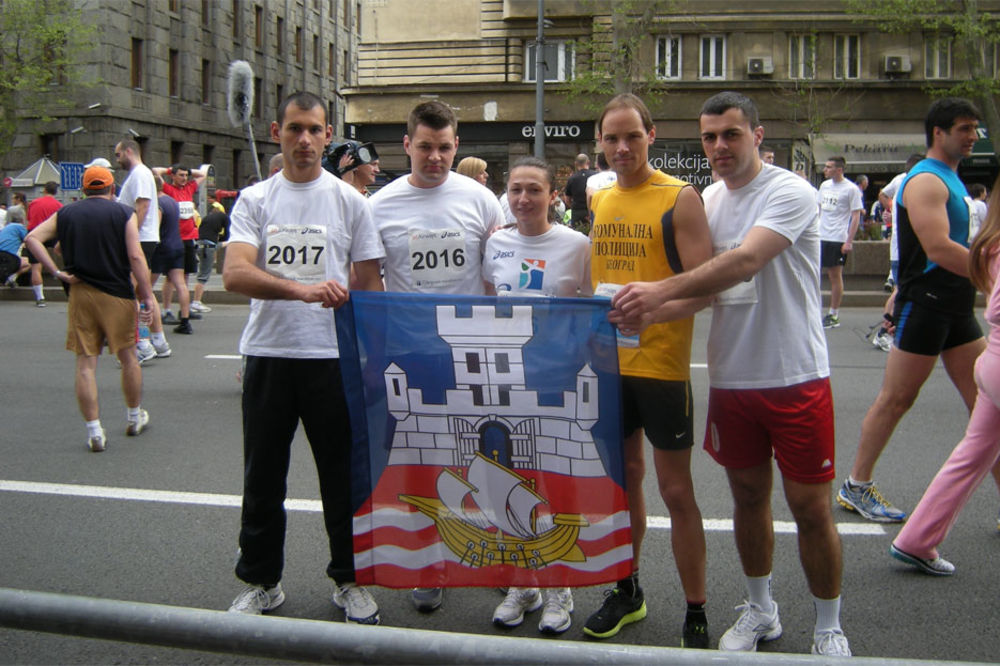 Komunalni policajci trčali na Beogradskom maratonu