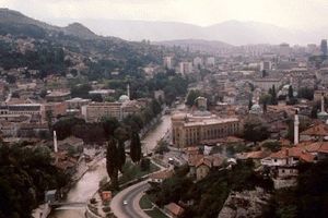 POPUCALI PROZORI: Jaka eksplozija uzdrmala Sarajevo