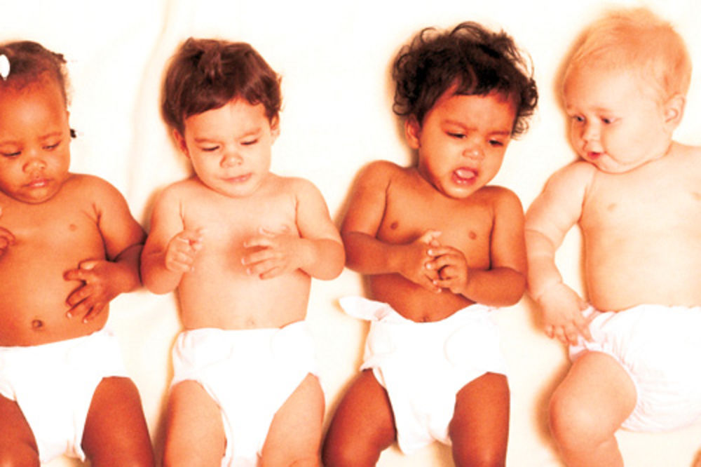 Bele bebe manjina u SAD