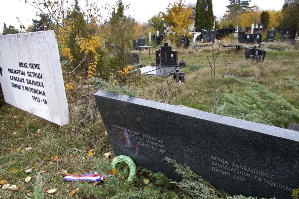 Srpkinja umrla na muževljevom grobu u Prištini