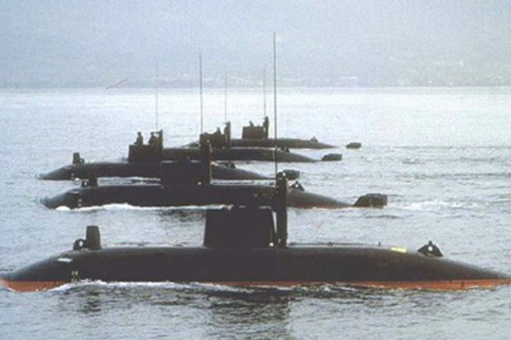 Crna Gora poklonila Srbiji džepnu podmornicu