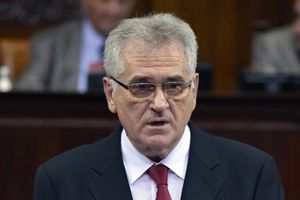 Tagescajtung:  Tomislav Nikolić je "teret za svoju zemlju"