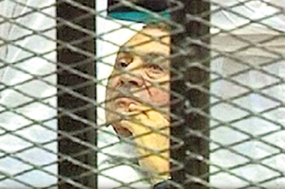 Mubaraku kandidat pred pobedom, a on na samrti