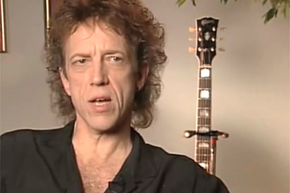 Ubio se Bob Velč, bivši gitarista Flitvud Meka
