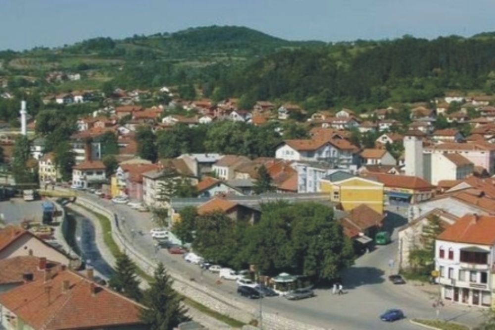 OKUPACIJA GRAČANICE: Albanci grade vile na srpskoj zemlje
