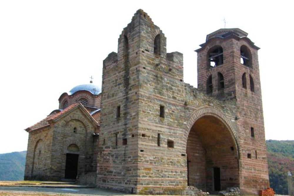 Obnova manastira u Kuršumliji
