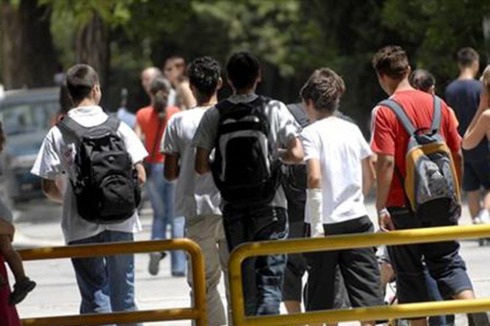 Srednjoškolci ne žele da se druže sa manjinama