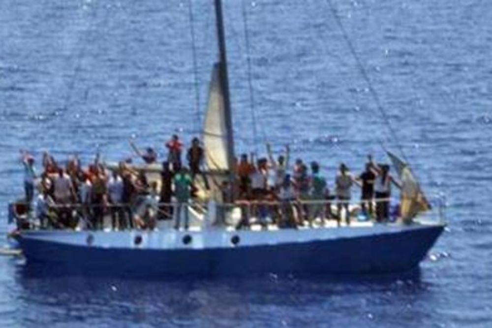 Jedrilicu s ilegalnim imigranitima usidriče u luku Gruž