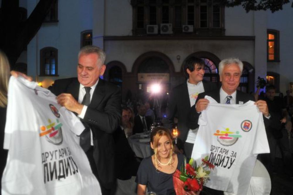 Predsednik Srbije pomogao lečenje studentkinji Lidiji