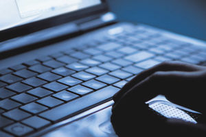 Lopovi ukrali kompjutere sa matičnim podacima iz 4 opštine