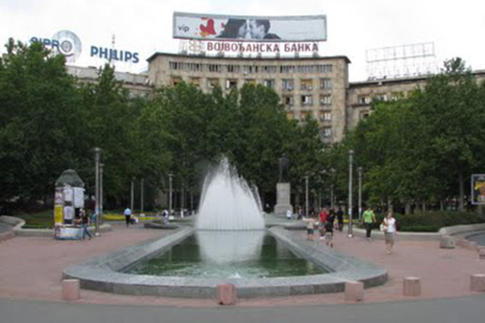 Ponovo deterdžent u fontani na Trgu Nikole Pašića