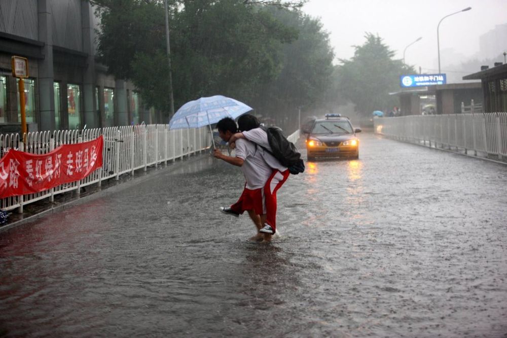 Oluja nosi živote u Kini