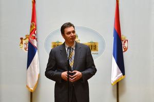 Vučić: Utvrditi šta ko smatra paralelnim institucijama
