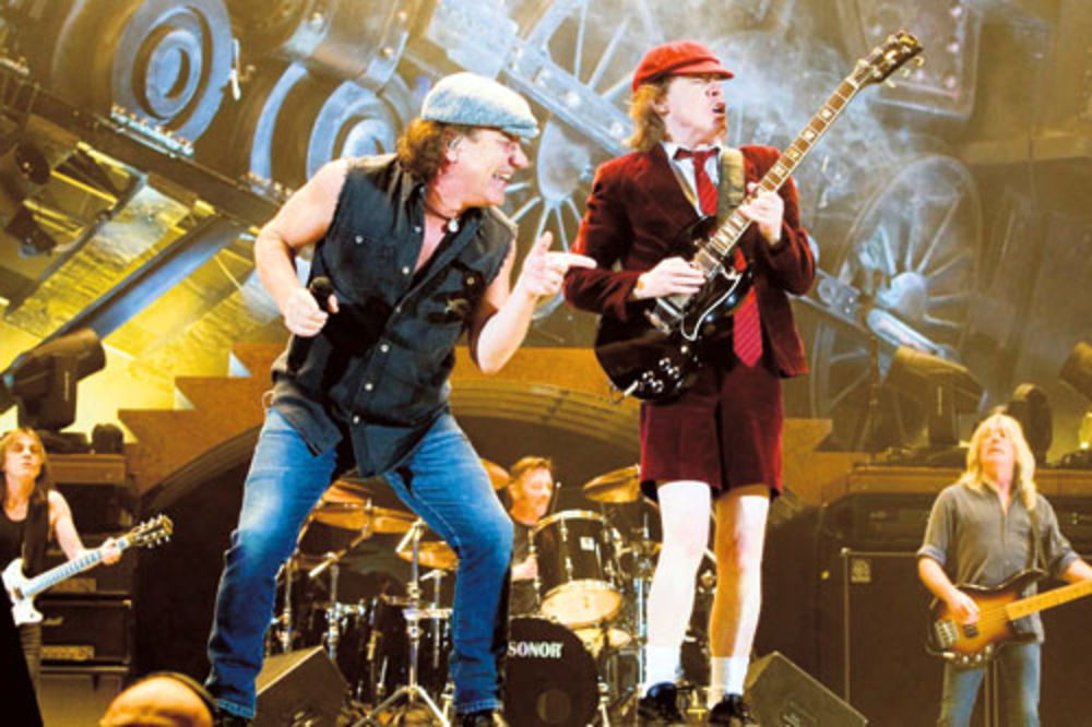 AC/DC prodaje pesme preko iTunes