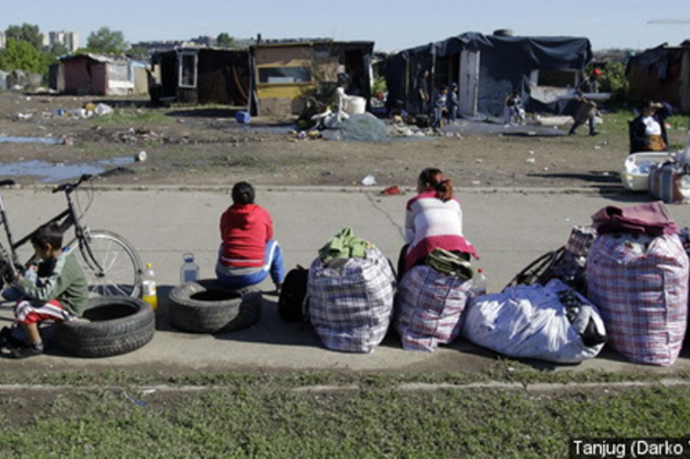 Romi iz naselja pored Belvila raseljeni dobrovoljno