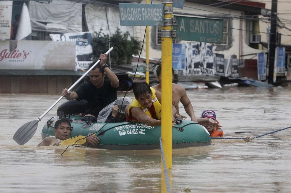 Više od 50 se udavilo u monsunskim poplavama